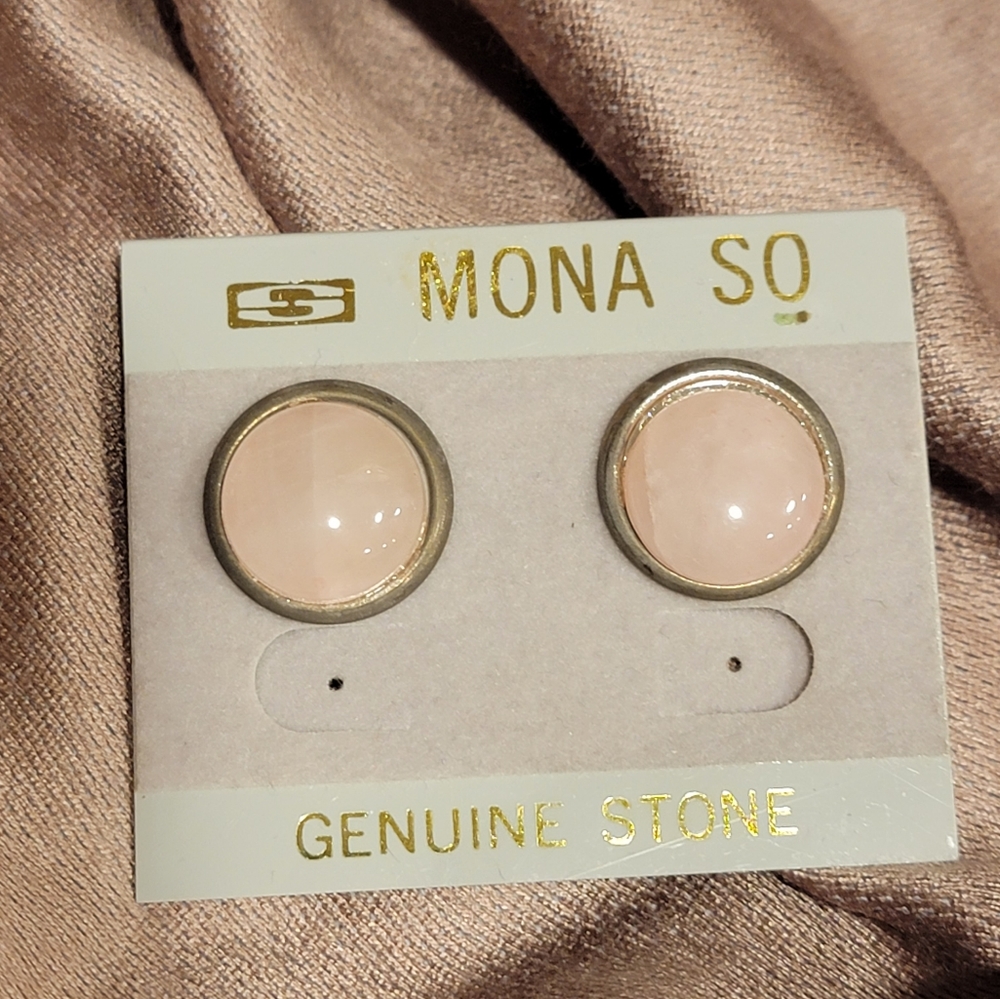 Vtg Mona So Rose Quartz Genuine Stone Stud Earrings - New on Card